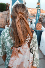 Kép betöltése a galériamegjelenítőbe: Brown Liquid Shopping Bag