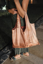 Kép betöltése a galériamegjelenítőbe: Desert Sand Shopping Bag