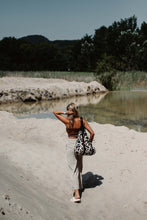 Kép betöltése a galériamegjelenítőbe: Brown Leopard Skin Weekender