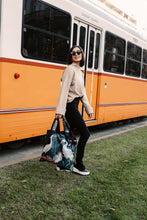 Kép betöltése a galériamegjelenítőbe: Crane Shopping Bag