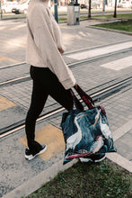 Kép betöltése a galériamegjelenítőbe: Crane Shopping Bag