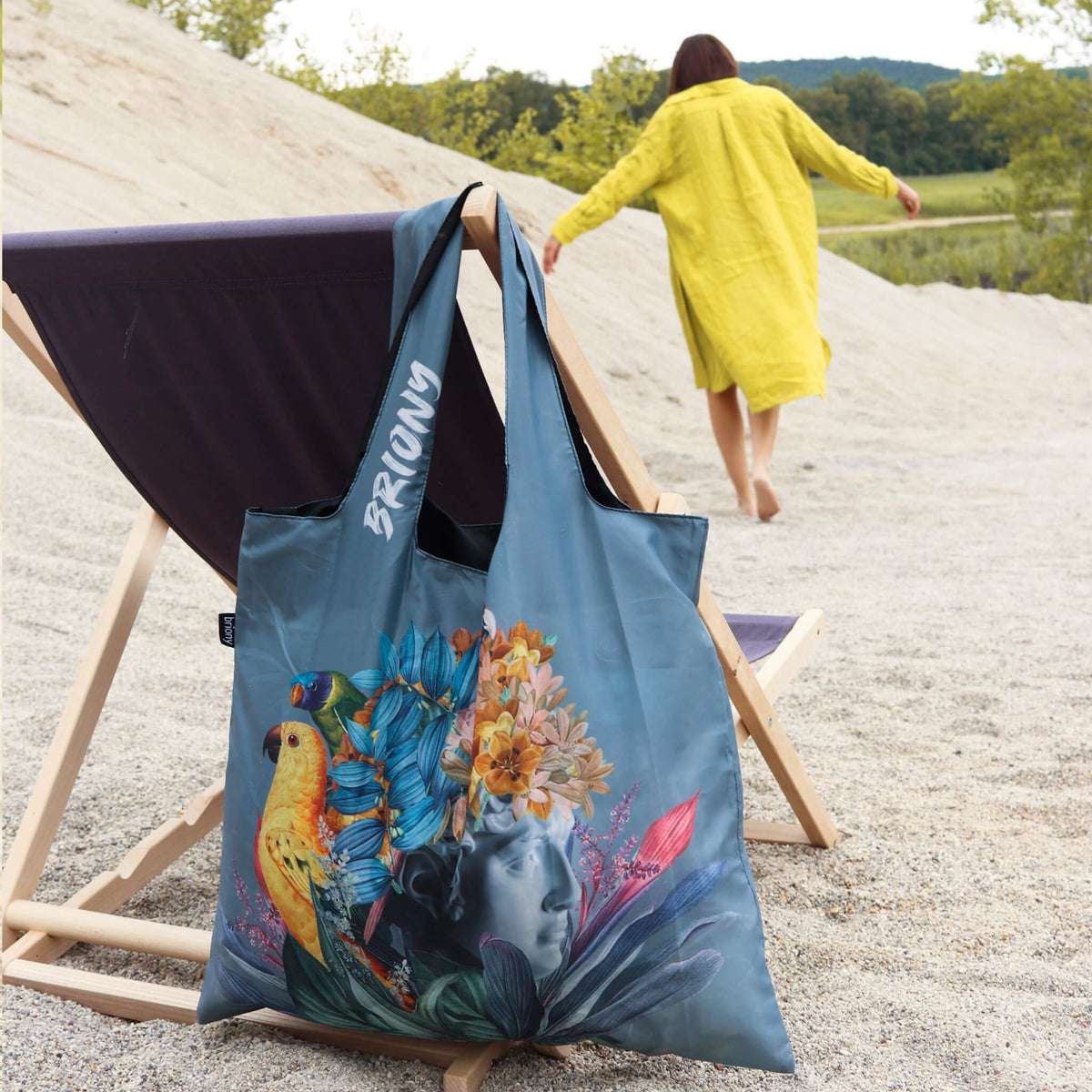 Statue & Birds Shopping Bag