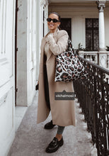 Kép betöltése a galériamegjelenítőbe: Brown Leopard Skin Shopping Bag